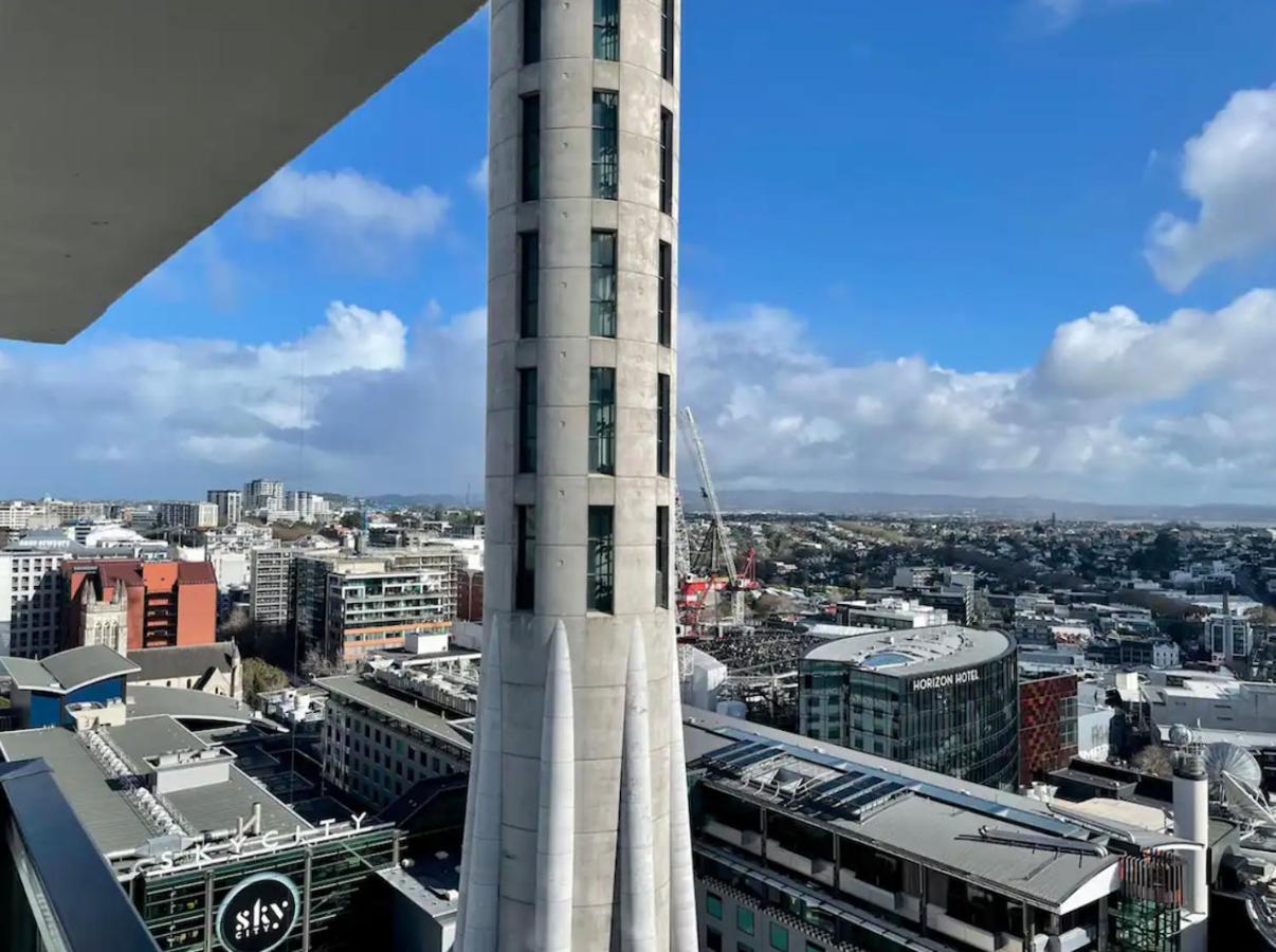 Skytower View And Seaview 2 Bedroom Apartment Auckland Eksteriør billede