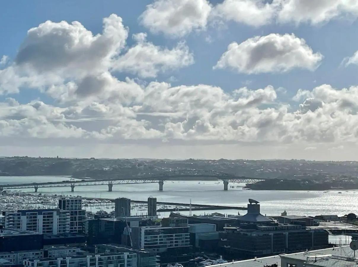 Skytower View And Seaview 2 Bedroom Apartment Auckland Eksteriør billede